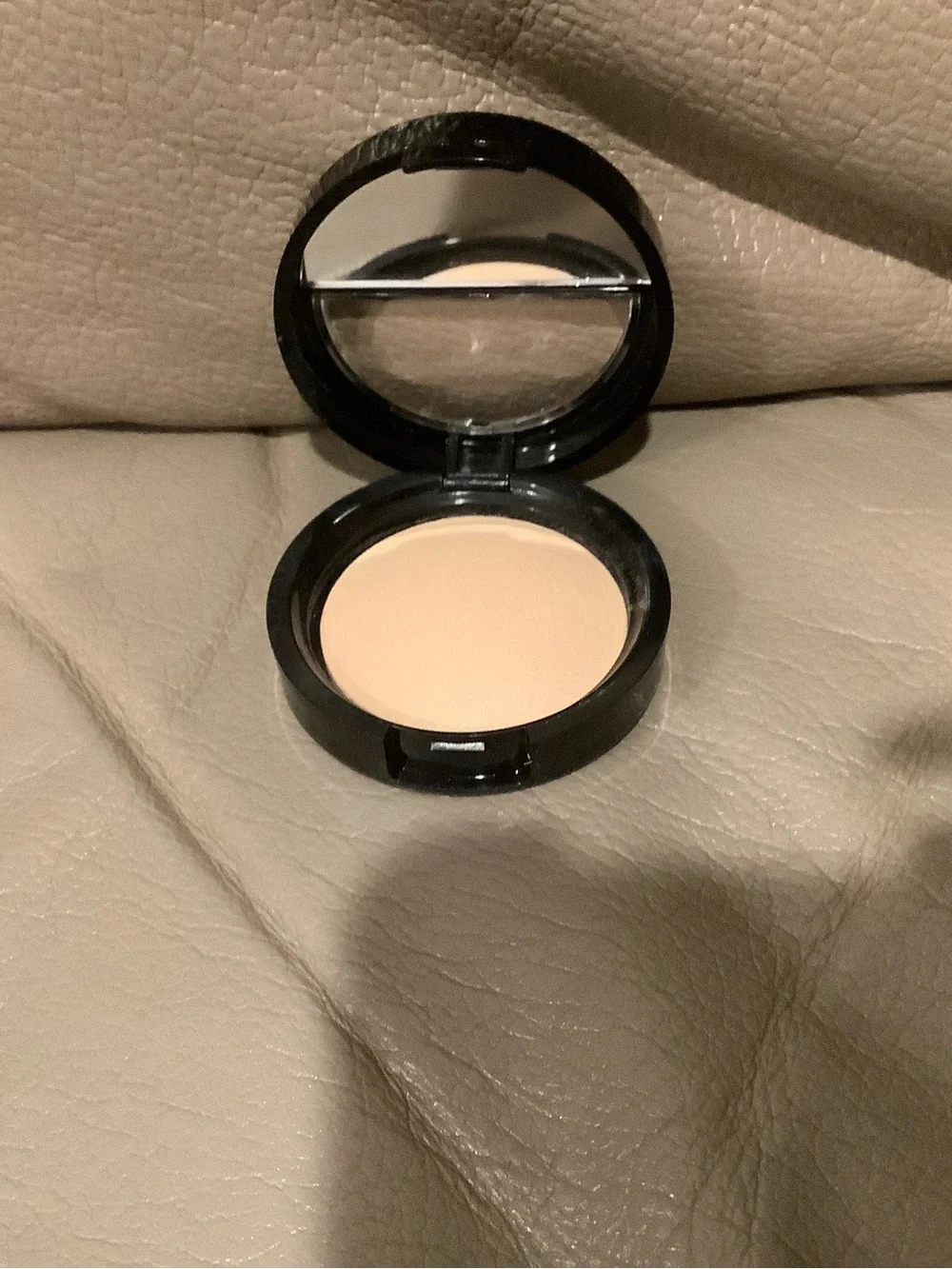 Laura Geller Baked Highlighter ~ French Vanilla - 0.06 oz.